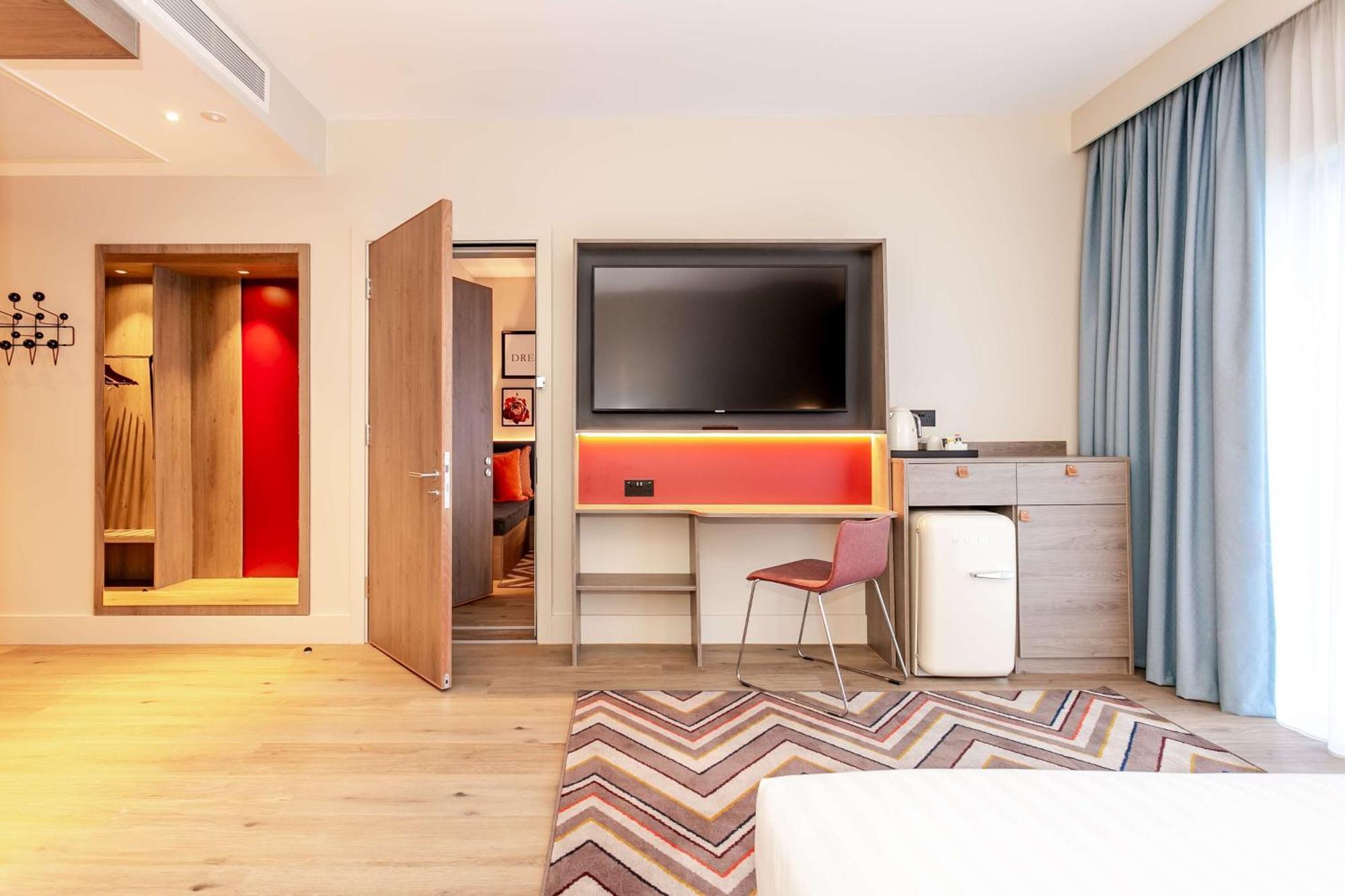 Hampton By Hilton Blackburn ブラックバーン エクステリア 写真