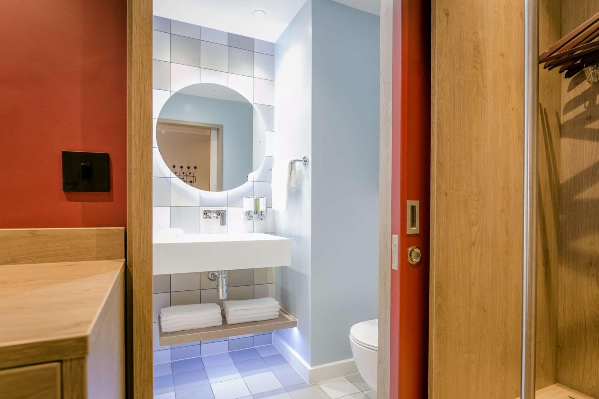 Hampton By Hilton Blackburn ブラックバーン エクステリア 写真