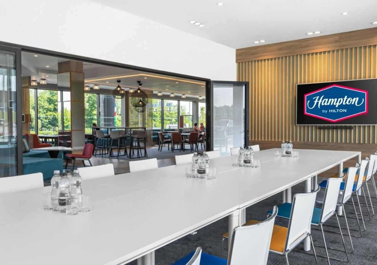 Hampton By Hilton Blackburn ブラックバーン エクステリア 写真